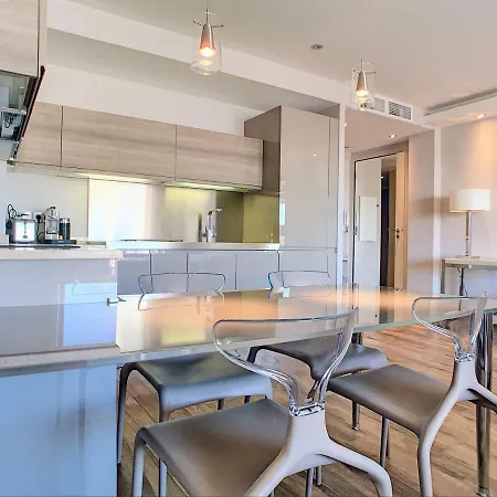 16 Quai Saint-pierre * Cannes