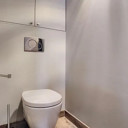 Apartment 16 Quai Saint-pierre