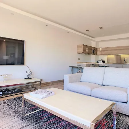 16 Quai Saint-pierre