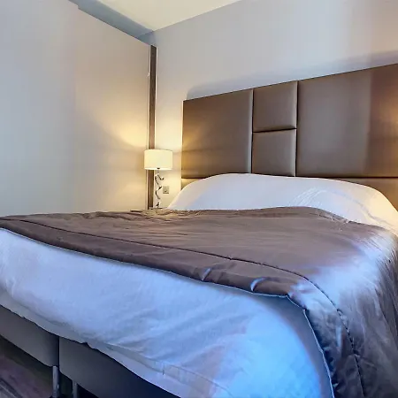 16 Quai Saint-pierre *